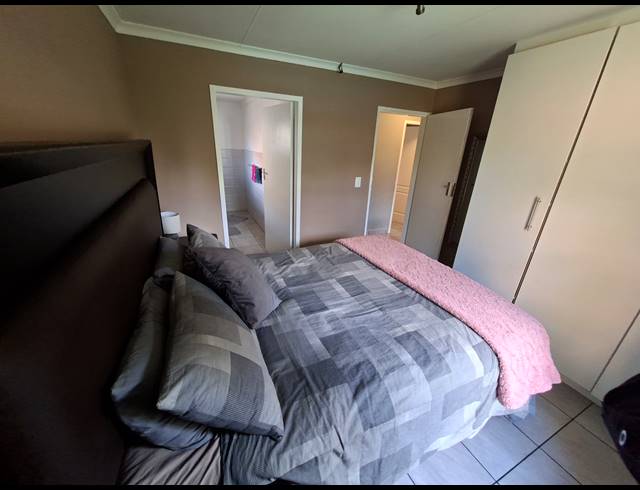 3 BEDROOM FREESTANDING FOR SALE IN PARKRAND